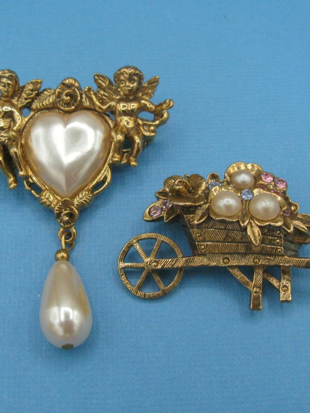 1928 Jewelry Co 2 X Vtg Brooch Cherubs With Heart and Flower Cart Wheelbarrow